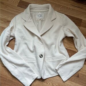 Grey State Women's Off-White Blazer